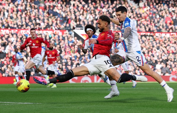 HLV Carrick thay đổi đặc biệt, M.U ngược dòng hạ Crystal Palace: Chính thức vào tốp 3 HLV Carrick thay đổi đặc biệt, M.U ngược dòng hạ Crystal Palace: Chính thức vào tốp 3