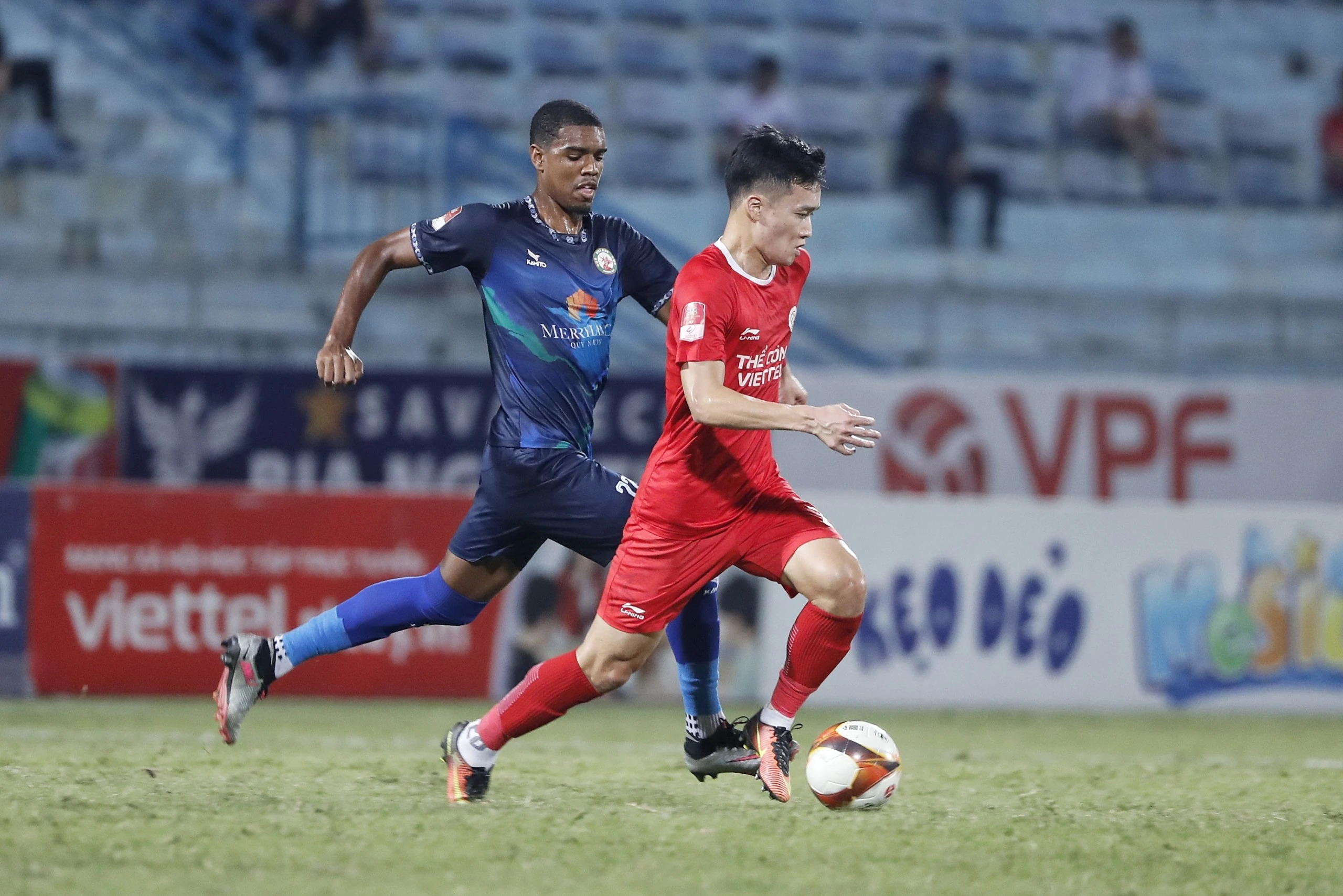 HLV Kim Sang-sik sẽ thay đổi nghịch lý V-League ở đội tuyển Việt Nam?