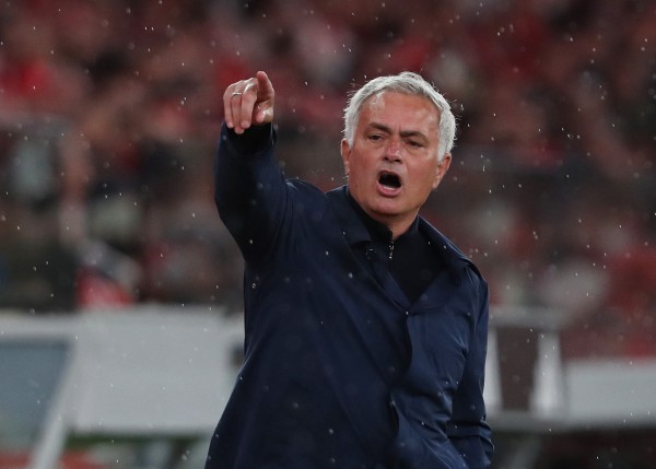 HLV Mourinho sắp tái hợp Real Madrid, Chủ tịch Florentino Perez giao nhiệm vụ đặc biệt HLV Mourinho sắp tái hợp Real Madrid, Chủ tịch Florentino Perez giao nhiệm vụ đặc biệt