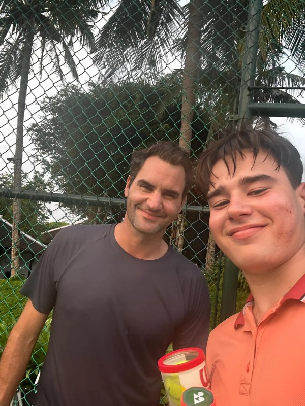 Huyền thoại Roger Federer sang Việt Nam du lịch, giao lưu với người hâm mộ tennis