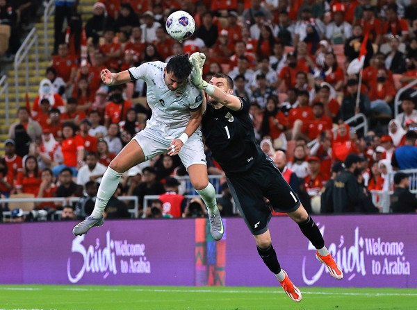 Indonesia thua đau đớn Iraq, giấc mơ World Cup 2026 tan thành mây khói: HLV Kluivert cay đắng Indonesia thua đau đớn Iraq, giấc mơ World Cup 2026 tan thành mây khói: HLV Kluivert cay đắng