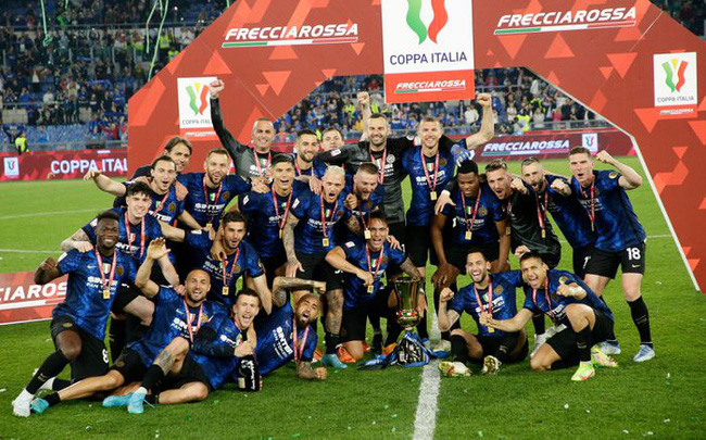 Inter đánh bại Juve kịch tính, giành Coppa Italia