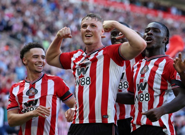 Kỷ lục chuyển nhượng mới ở Ngoại hạng Anh Kỷ lục chuyển nhượng mới ở Ngoại hạng Anh