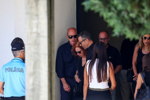 Lễ tưởng niệm riêng tư Diogo Jota và em trai, Tổng thống và Thủ tướng Bồ Đào Nha đến chia buồn Lễ tưởng niệm riêng tư Diogo Jota và em trai, Tổng thống và Thủ tướng Bồ Đào Nha đến chia buồn