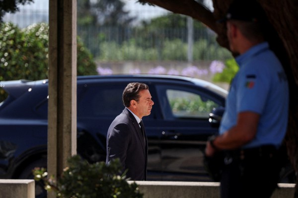 Lễ tưởng niệm riêng tư Diogo Jota và em trai, Tổng thống và Thủ tướng Bồ Đào Nha đến chia buồn Lễ tưởng niệm riêng tư Diogo Jota và em trai, Tổng thống và Thủ tướng Bồ Đào Nha đến chia buồn