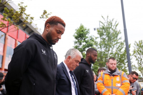 Lễ tưởng niệm riêng tư Diogo Jota và em trai, Tổng thống và Thủ tướng Bồ Đào Nha đến chia buồn Lễ tưởng niệm riêng tư Diogo Jota và em trai, Tổng thống và Thủ tướng Bồ Đào Nha đến chia buồn