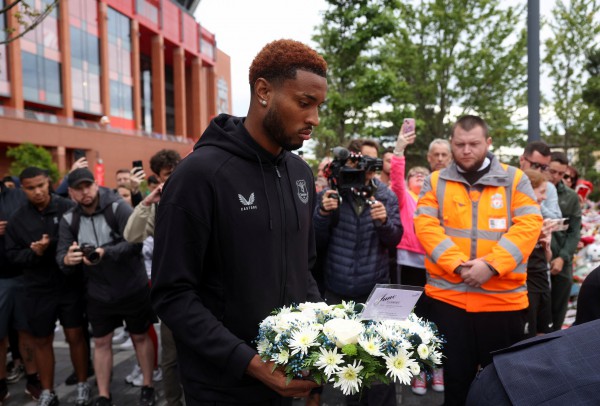 Lễ tưởng niệm riêng tư Diogo Jota và em trai, Tổng thống và Thủ tướng Bồ Đào Nha đến chia buồn Lễ tưởng niệm riêng tư Diogo Jota và em trai, Tổng thống và Thủ tướng Bồ Đào Nha đến chia buồn