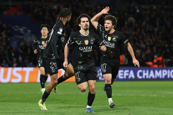 Man City thua tan nát Real Madrid vì dính 'bẫy' phản công, PSG đè bẹp Chelsea