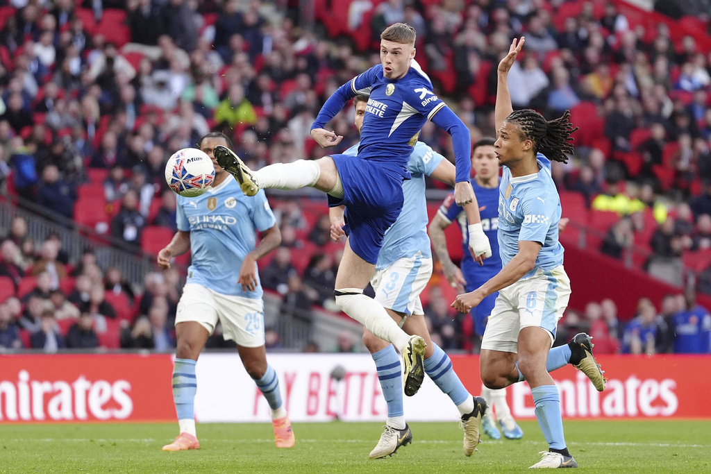 Manchester City vượt qua Chelsea ở bán kết FA Cup