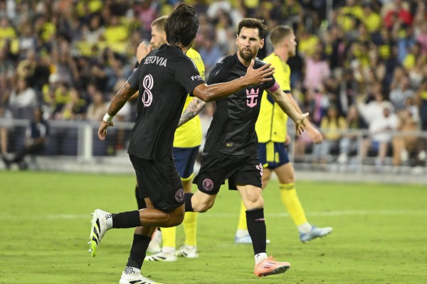 Messi ghi hat-trick lập kỷ lục bóng đá Mỹ, siêu phẩm của Ronaldo cũng chào thua Messi ghi hat-trick lập kỷ lục bóng đá Mỹ, siêu phẩm của Ronaldo cũng chào thua