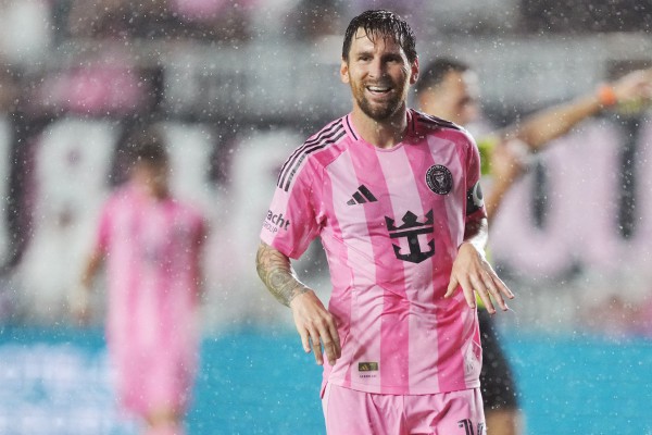 Messi rực sáng giúp Inter Miami áp sát tốp đầu MLS, Ronaldo cũng bùng nổ dữ dội