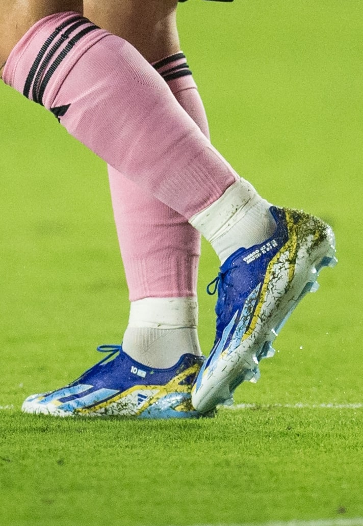 Messi trình làng đôi giày đặc biệt cho mùa giải MLS mới