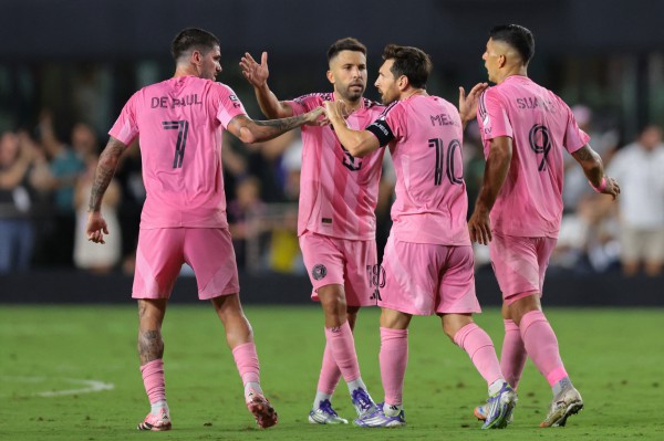 Messi và Son Heung-min thay nhau lập kỷ lục tại MLS: Cơn sốt CĐV lên đỉnh điểm Messi và Son Heung-min thay nhau lập kỷ lục tại MLS: Cơn sốt CĐV lên đỉnh điểm