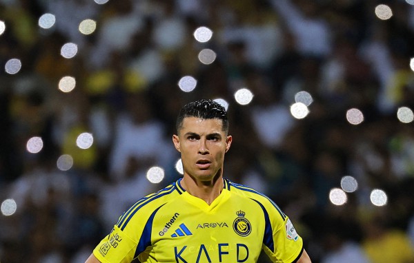 Messi vượt kỷ lục ghi bàn của Ronaldo về số liệu thống kê hàng đầu Messi vượt kỷ lục ghi bàn của Ronaldo về số liệu thống kê hàng đầu