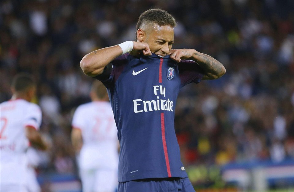 Neymar và 5 năm không suôn sẻ tại Paris Saint Germain