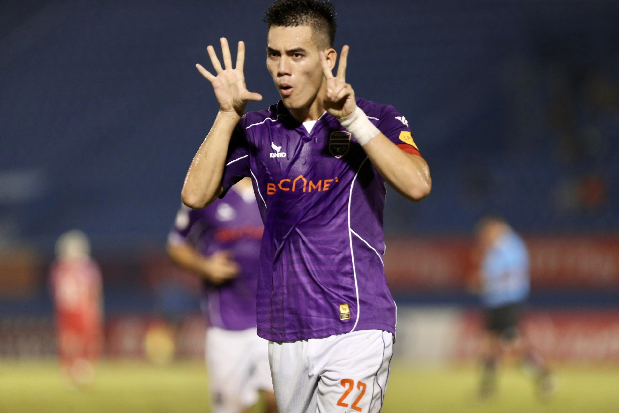 Nguyễn Tiến Linh: 'Quả bóng vàng Việt Nam là động lực cho mọi cầu thủ!' Nguyễn Tiến Linh: 'Quả bóng vàng Việt Nam là động lực cho mọi cầu thủ!'