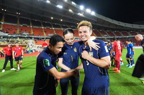 Thái Lan chốt xong kế hoạch nóng cho AFF Cup, Madam Pang tiết lộ suýt từ chức vì... Thái Lan chốt xong kế hoạch nóng cho AFF Cup, Madam Pang tiết lộ suýt từ chức vì...