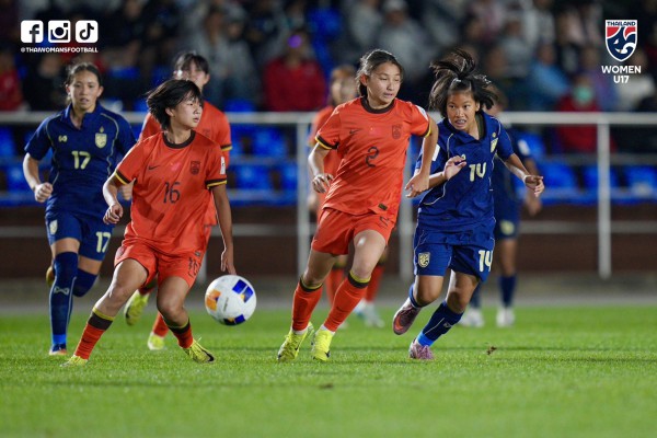 U.17 nữ Thái Lan bị chỉ trích vì thua đậm Trung Quốc 0-6, U.17 nữ Việt Nam được khen ngợi