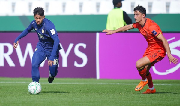 U.23 Thái Lan bị loại vì không thắng Trung Quốc, Úc giật vé đi tiếp khó tin: Đủ 8 đội vào tứ kết U.23 Thái Lan bị loại vì không thắng Trung Quốc, Úc giật vé đi tiếp khó tin: Đủ 8 đội vào tứ kết