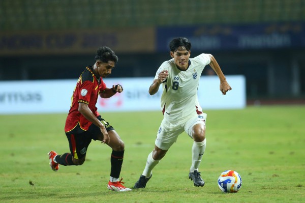 U.23 Thái Lan không run sợ trước ‘chảo lửa’ Bung Karno, Madam Pang bỗng im lặng trước giờ G