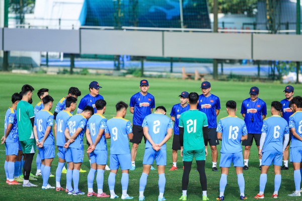 Vì sao đối thủ của U.23 Việt Nam tại châu Á, Kyrgyzstan liên tiếp đấu giao hữu với Trung Quốc? Vì sao đối thủ của U.23 Việt Nam tại châu Á, Kyrgyzstan liên tiếp đấu giao hữu với Trung Quốc?