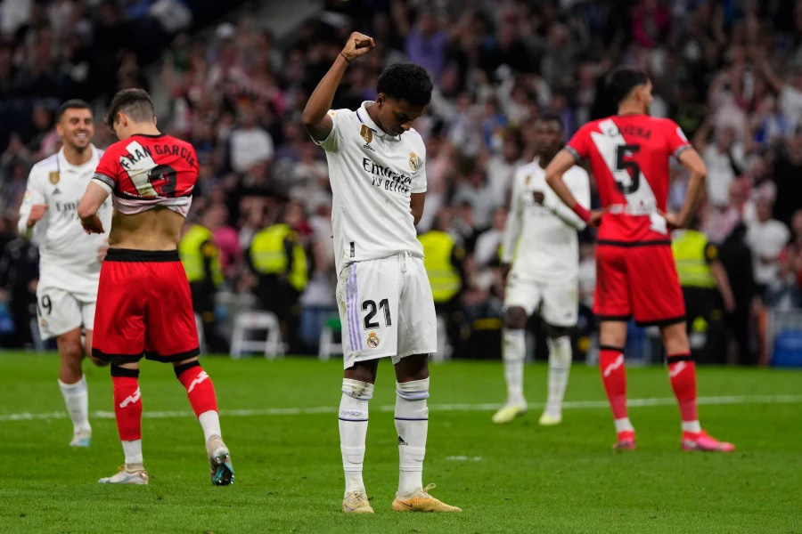 Vòng 36 La Liga - Real Madrid giành chiến thắng trước Rayo Vallecano