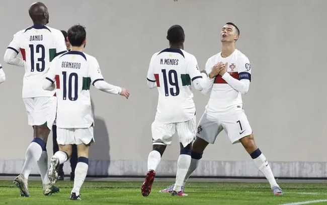 Vòng loại EURO 2024 - Ronaldo lập cú đúp, Bồ Đào Nha thắng đậm Luxembourg