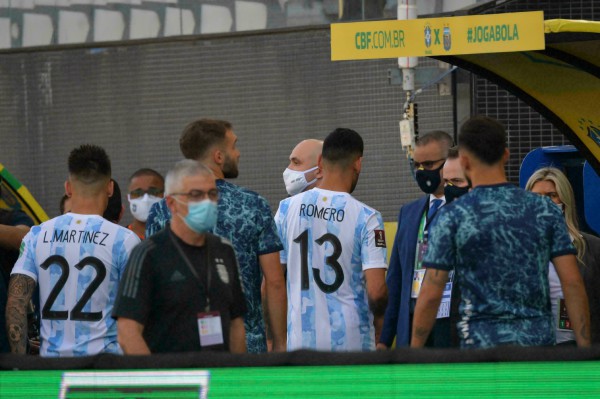 Vòng loại World Cup 2022: Tuyển Argentina triệu tập 3 tuyển thủ vừa bị Brazil đòi bắt