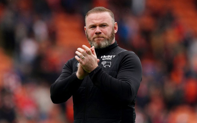 Wayne Rooney từ chức huấn luyện viên Derby County