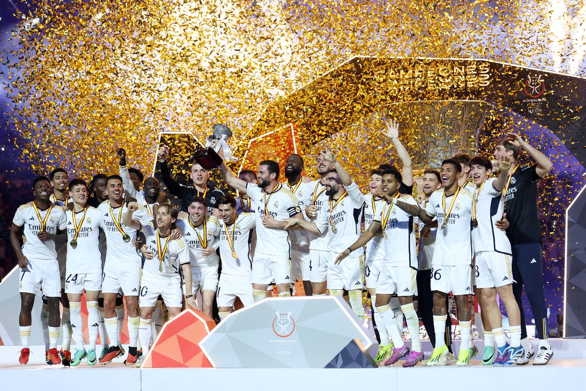 Xavi thừa nhận Real Madrid đã thi đấu ở đẳng cấp cao hơn trong trận chung kết Siêu cúp Tây Ban Nha