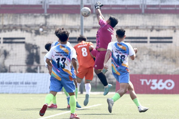 6 đội phía nam bị loại, vô địch sớm gặp á quân ở vòng tứ kết 6 đội phía nam bị loại, vô địch sớm gặp á quân ở vòng tứ kết