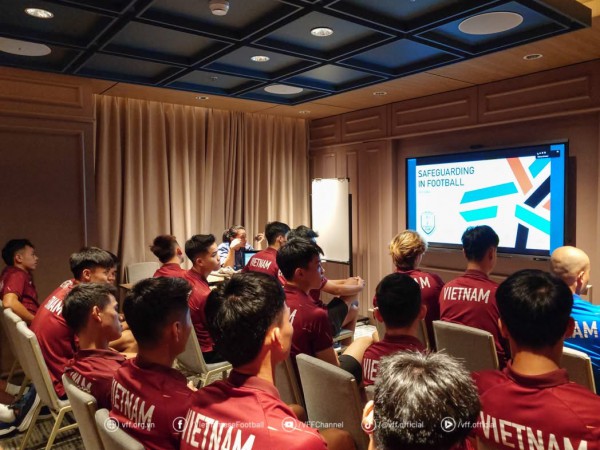 AFF nghiêm cấm U.23 Việt Nam dàn xếp tỷ số, móc ngoặc: Không để bị cám dỗ, mua chuộc AFF nghiêm cấm U.23 Việt Nam dàn xếp tỷ số, móc ngoặc: Không để bị cám dỗ, mua chuộc