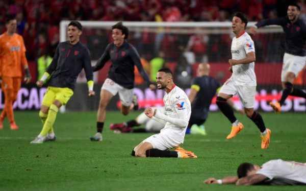 AS Roma và Sevilla đối đầu ở chung kết UEFA Europa League
