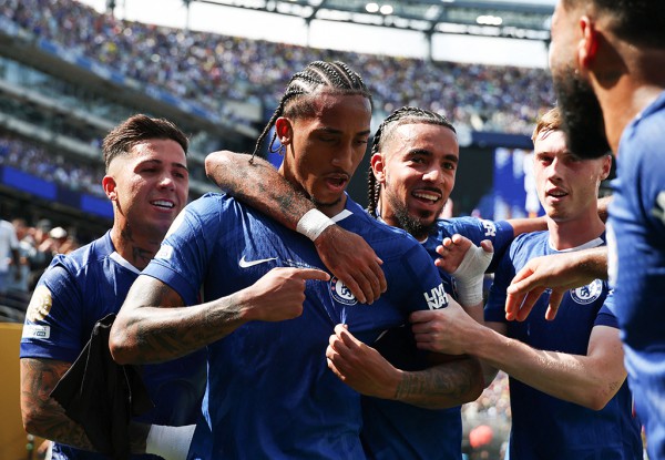 Aston Villa và Chelsea đại chiến vì Champions League Aston Villa và Chelsea đại chiến vì Champions League