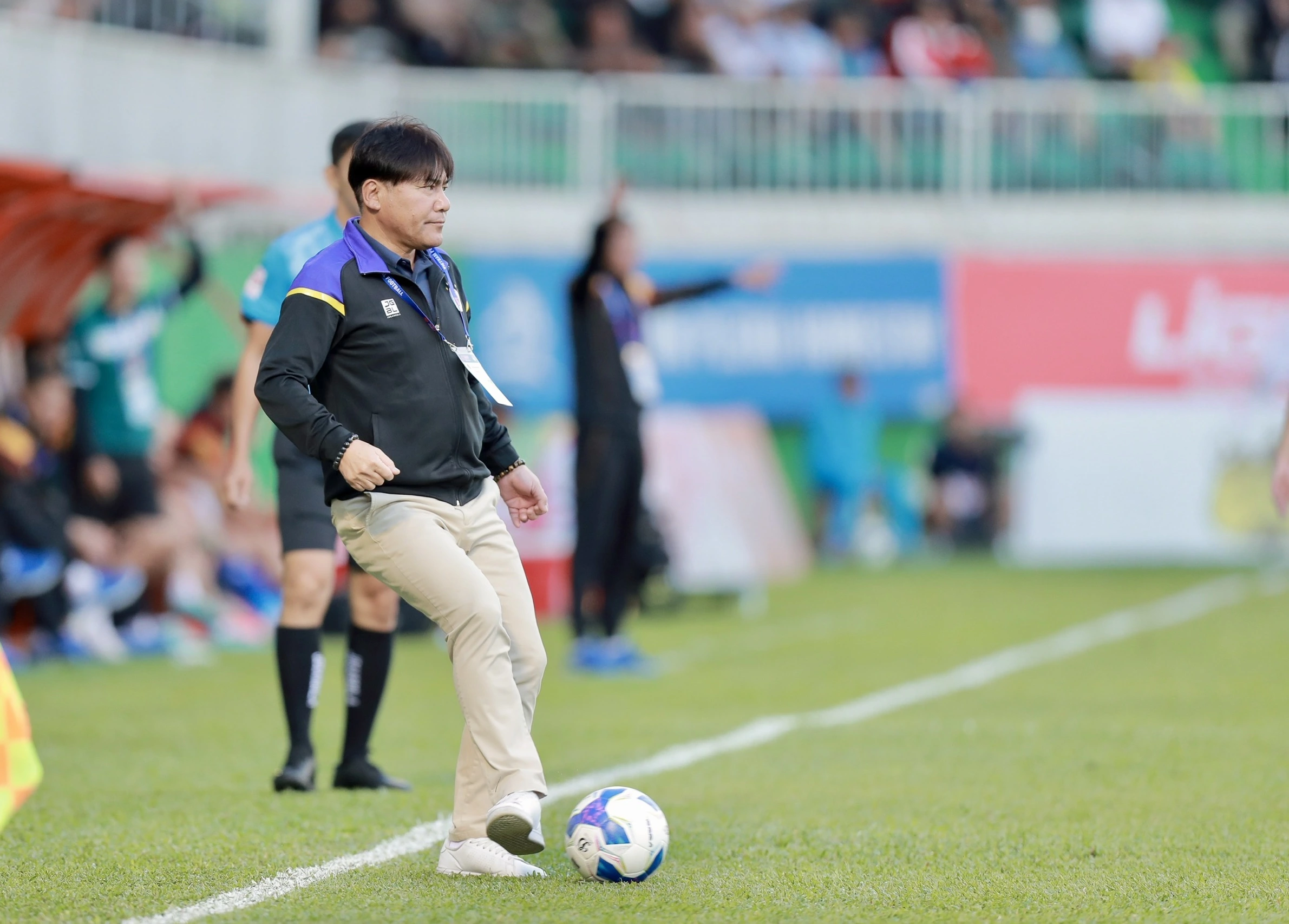 BXH V-League: CLB Hà Nội ‘thay tướng đổi vận’ leo lên tốp 3, HAGL thiệt đơn thiệt kép BXH V-League: CLB Hà Nội ‘thay tướng đổi vận’ leo lên tốp 3, HAGL thiệt đơn thiệt kép