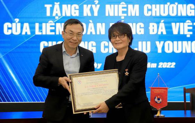 Bác sỹ Choi Ju-young nói lời chia tay bóng đá Việt Nam