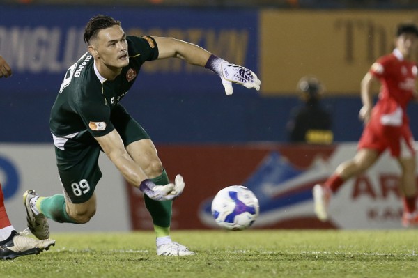 Báo Indonesia đề cao Lê Giang Patrik nhập tịch, đội tuyển Việt Nam quyết đấu Malaysia Báo Indonesia đề cao Lê Giang Patrik nhập tịch, đội tuyển Việt Nam quyết đấu Malaysia