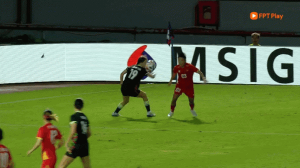 Báo chí Thái Lan tiếc nuối vì thua bán kết, HLV Mai Đức Chung muốn học trò tái lập chiến thắng Báo chí Thái Lan tiếc nuối vì thua bán kết, HLV Mai Đức Chung muốn học trò tái lập chiến thắng