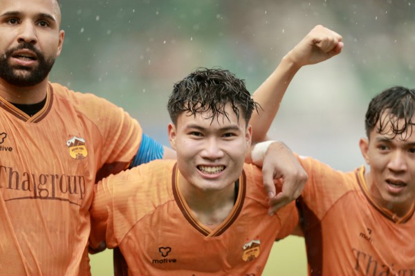 Bắt chính trận đội tuyển Việt Nam thắng Nepal, thủ môn 1,91 m giúp HAGL săn 3 điểm tại Lạch Tray? Bắt chính trận đội tuyển Việt Nam thắng Nepal, thủ môn 1,91 m giúp HAGL săn 3 điểm tại Lạch Tray?