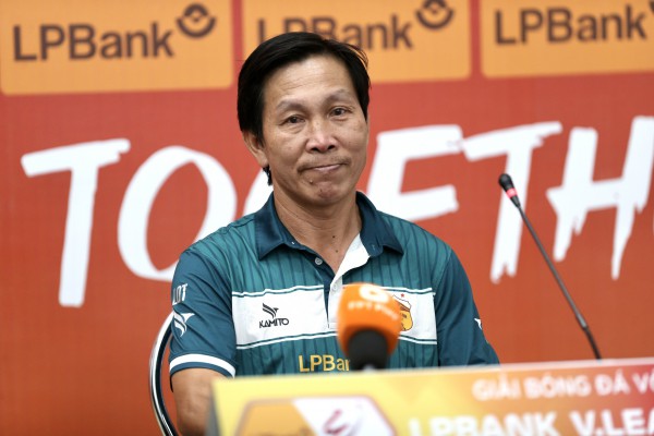 Bắt chính trận đội tuyển Việt Nam thắng Nepal, thủ môn 1,91 m giúp HAGL săn 3 điểm tại Lạch Tray? Bắt chính trận đội tuyển Việt Nam thắng Nepal, thủ môn 1,91 m giúp HAGL săn 3 điểm tại Lạch Tray?