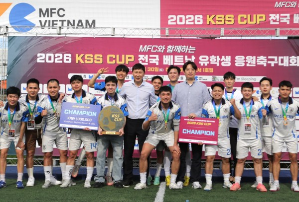 Bất ngờ xuất hiện cúp Kim Sang-sik tại Hàn Quốc: Các đội bóng sinh viên Việt Nam tranh tài Bất ngờ xuất hiện cúp Kim Sang-sik tại Hàn Quốc: Các đội bóng sinh viên Việt Nam tranh tài