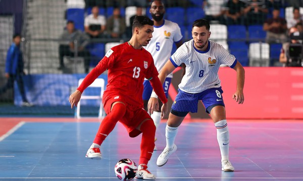 Bị kiện ở futsal World Cup, HLV đội Thái Lan vẫn làm căng: FIFA phải điều tra