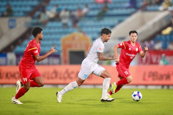 Bị ‘sao’ U.23 Việt Nam chọc thủng lưới, Nam Định vẫn ngược dòng ngoạn mục đánh bại PVF-CAND Bị ‘sao’ U.23 Việt Nam chọc thủng lưới, Nam Định vẫn ngược dòng ngoạn mục đánh bại PVF-CAND