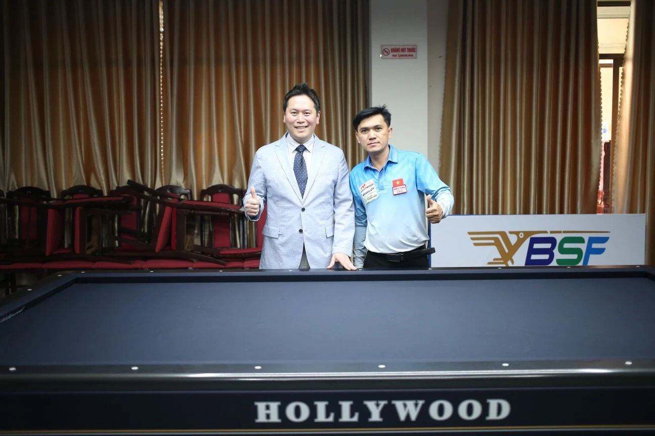 Bình luận viên Minh Điền gia nhập thương hiệu billiards hàng đầu thế giới Hollywood