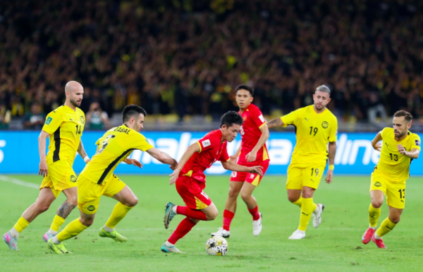 Bộ trưởng Malaysia rất sốt ruột khi AFC vẫn chưa xử thua đội tuyển, yêu cầu FAM phải cải tổ khẩn cấp Bộ trưởng Malaysia rất sốt ruột khi AFC vẫn chưa xử thua đội tuyển, yêu cầu FAM phải cải tổ khẩn cấp