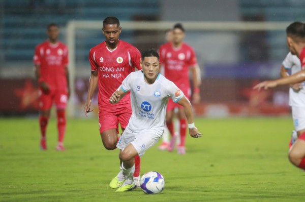 Bóng đá Malaysia bê bối: CLB Nam Định hưởng lợi, sáng cửa tiến xa ở Đông Nam Á Bóng đá Malaysia bê bối: CLB Nam Định hưởng lợi, sáng cửa tiến xa ở Đông Nam Á