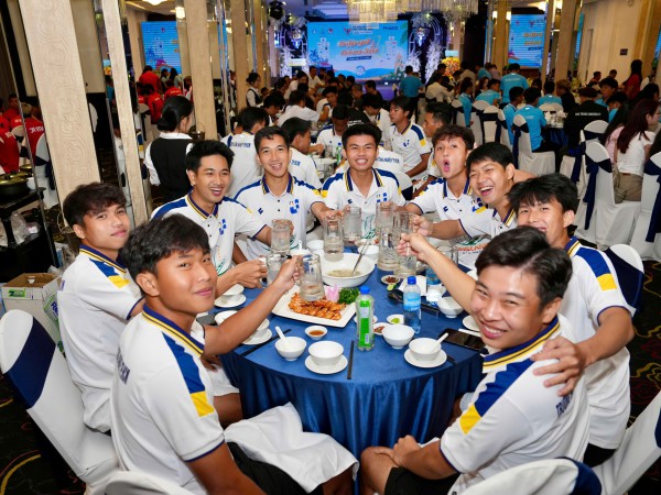 Bóng đá Thanh Niên sinh viên: Khi trái tim các cầu thủ chung một nhịp đập