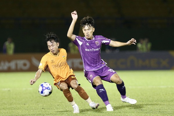 CLB Becamex TP.HCM chia tay V-League, lời xin lỗi cay đắng CLB Becamex TP.HCM chia tay V-League, lời xin lỗi cay đắng
