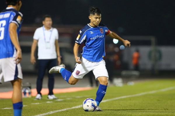 CLB Becamex TP.HCM thua 3 trận liền, áp lực lớn cho HLV Anh Đức CLB Becamex TP.HCM thua 3 trận liền, áp lực lớn cho HLV Anh Đức