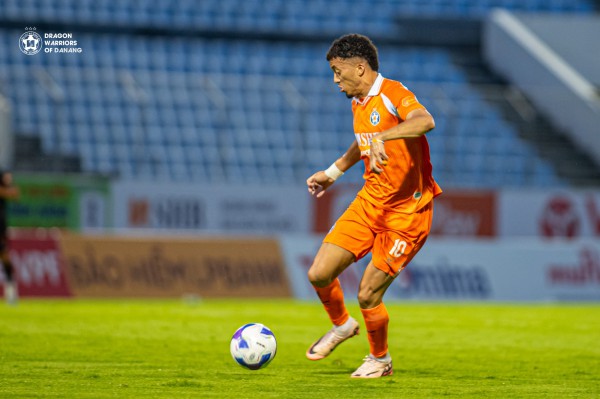 CLB Becamex TP.HCM thua Đà Nẵng ngay tại sân nhà: Ghế HLV Anh Đức lung lay dữ dội CLB Becamex TP.HCM thua Đà Nẵng ngay tại sân nhà: Ghế HLV Anh Đức lung lay dữ dội